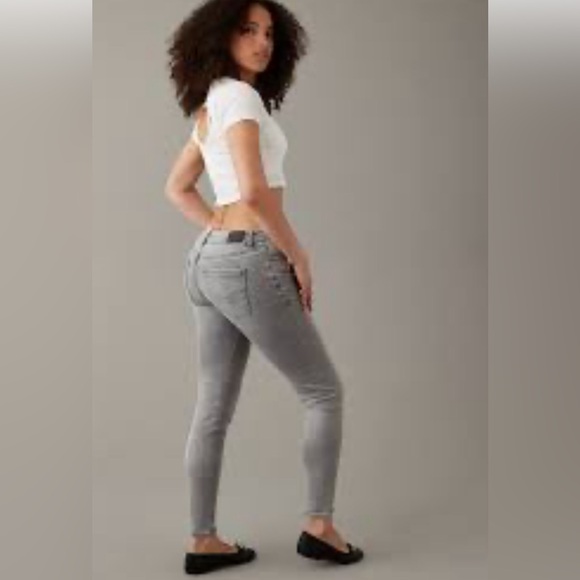 American Eagle Gray Low Rise Curvy Stretch  Jeggings Size 8 - Picture 1 of 8